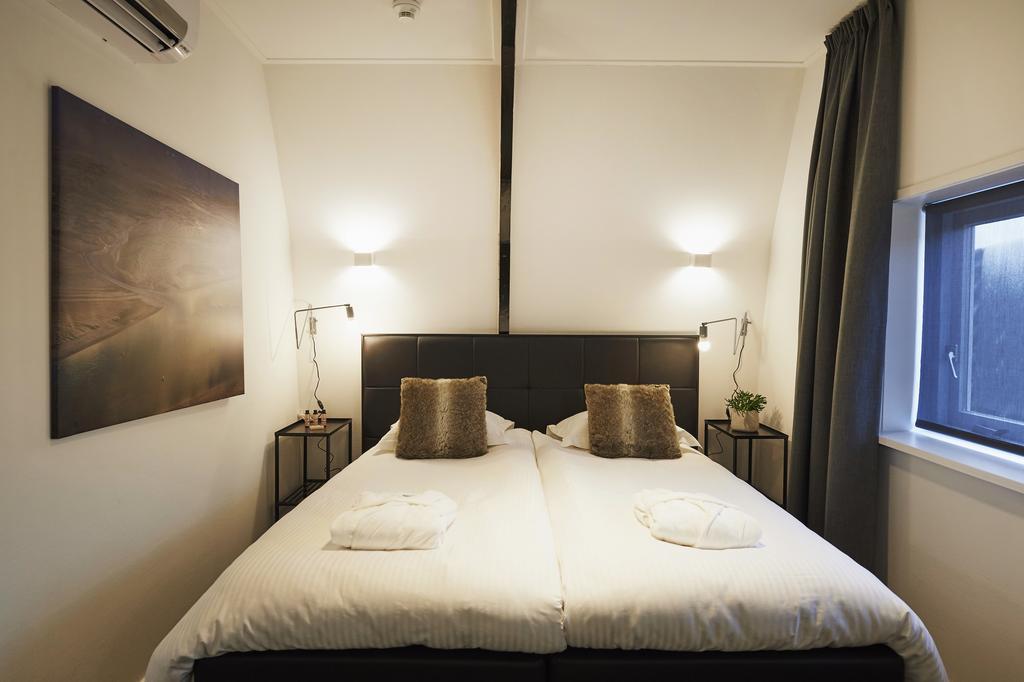 "De Bank" - Hotel Apartments ฮาร์ลิงเงน ภายนอก รูปภาพ